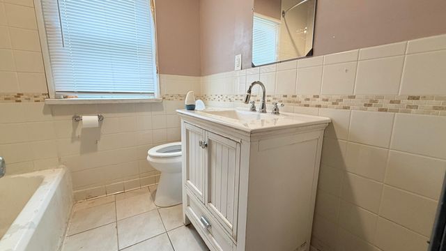 318 S Hamilton Street, Gary, IN 46403