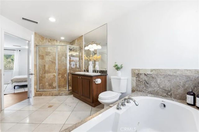 7006 Valmont B, Tujunga, CA 91042