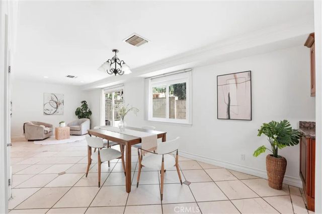 7006 Valmont B, Tujunga, CA 91042