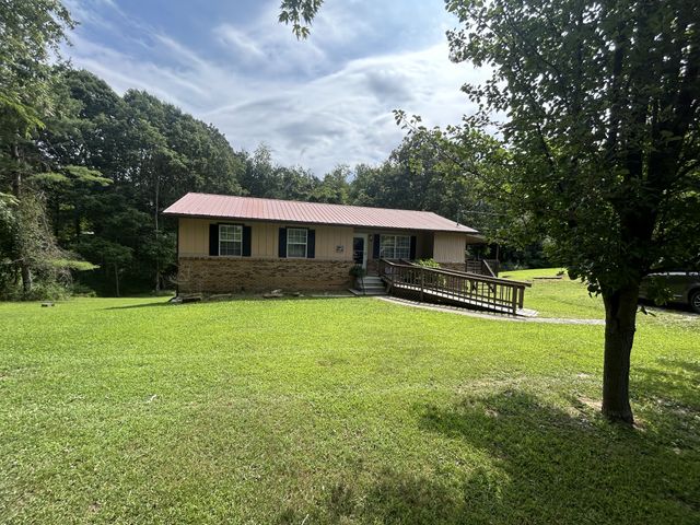 1041 Roysden Rd, Jamestown, TN 38556
