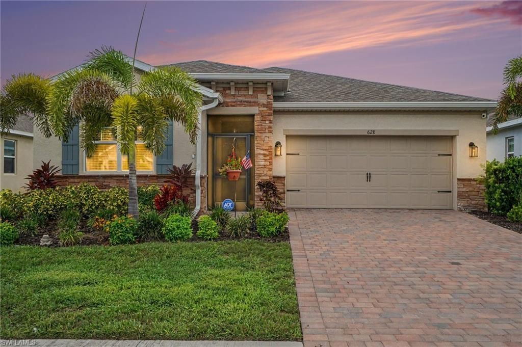 628 Parkshore Lake AVE, CAPE CORAL, FL 33993 — exterior