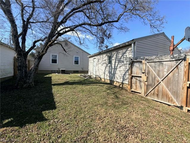 1512 Pine Street, Zanesville, OH 43701