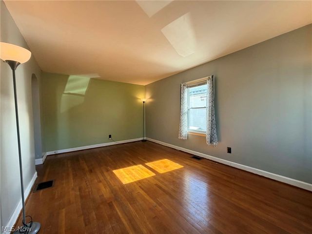 1512 Pine Street, Zanesville, OH 43701