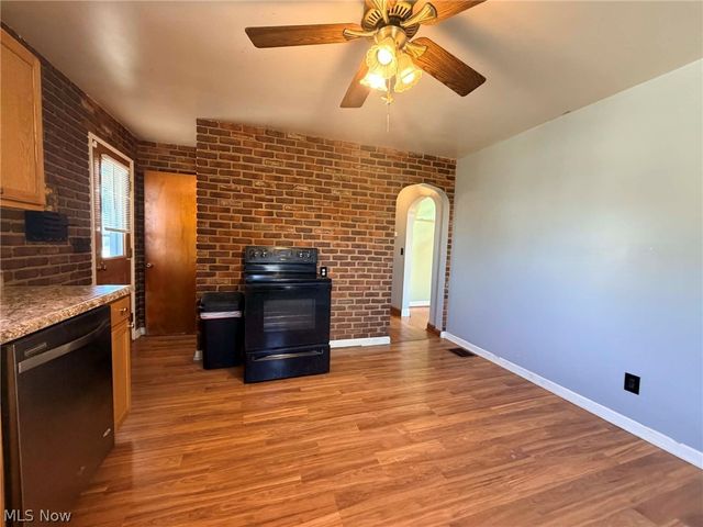 1512 Pine Street, Zanesville, OH 43701