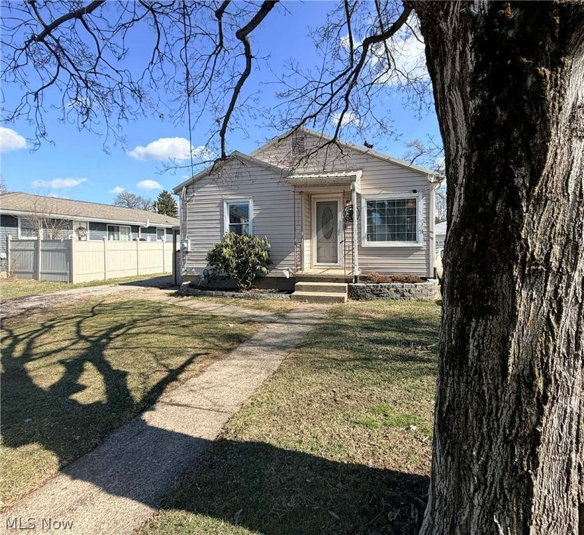 1512 Pine Street, Zanesville, OH 43701