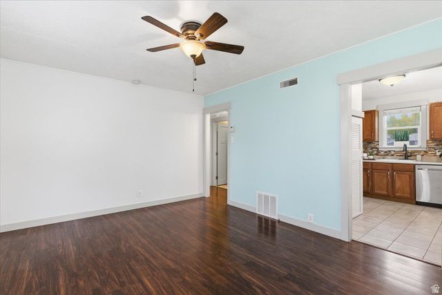 3855 GRANDVIEW DR, Ogden, UT 84403