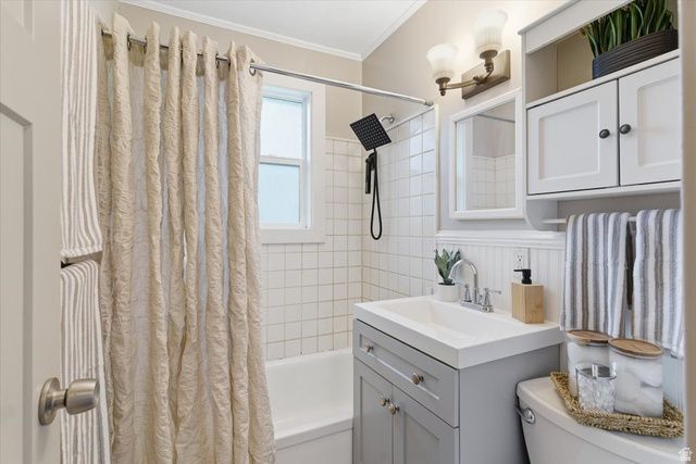 3855 GRANDVIEW DR, Ogden, UT 84403