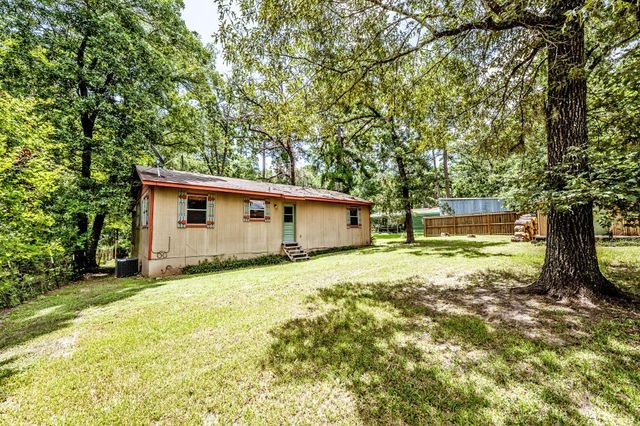 17 Pine Wood Drive, Huntsville, TX 77320