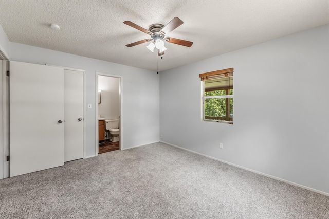 17 Pine Wood Drive, Huntsville, TX 77320