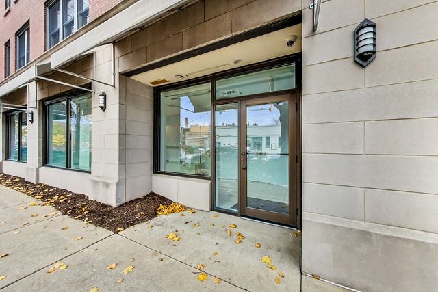 2611 Prairie Avenue, Evanston, IL 60201