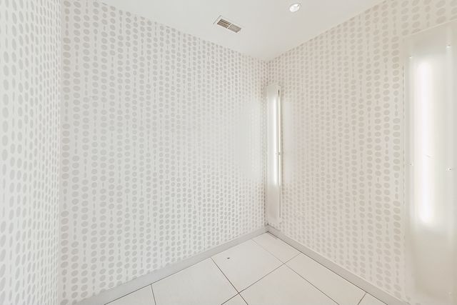 2611 Prairie Avenue, Evanston, IL 60201