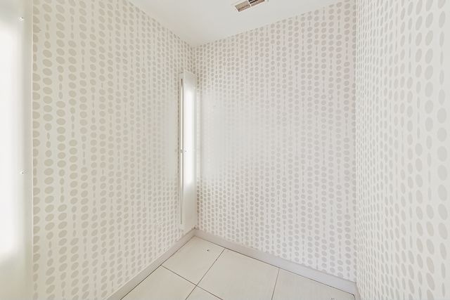 2611 Prairie Avenue, Evanston, IL 60201