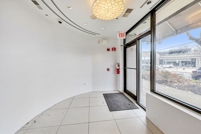 2611 Prairie Avenue, Evanston, IL 60201