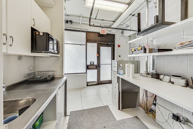 2611 Prairie Avenue, Evanston, IL 60201