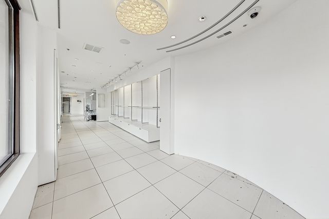 2611 Prairie Avenue, Evanston, IL 60201