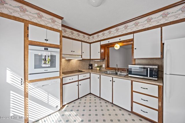 535 Sweet Gum Grove Church Road, Stokes, NC 27884