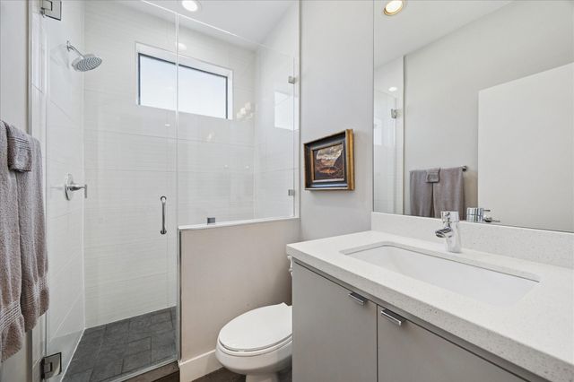 6504 Rodrigo Street B, Houston, TX 77007