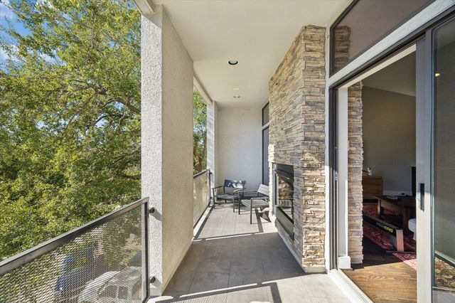 6504 Rodrigo Street B, Houston, TX 77007