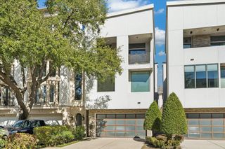 6504 Rodrigo Street B, Houston, TX 77007