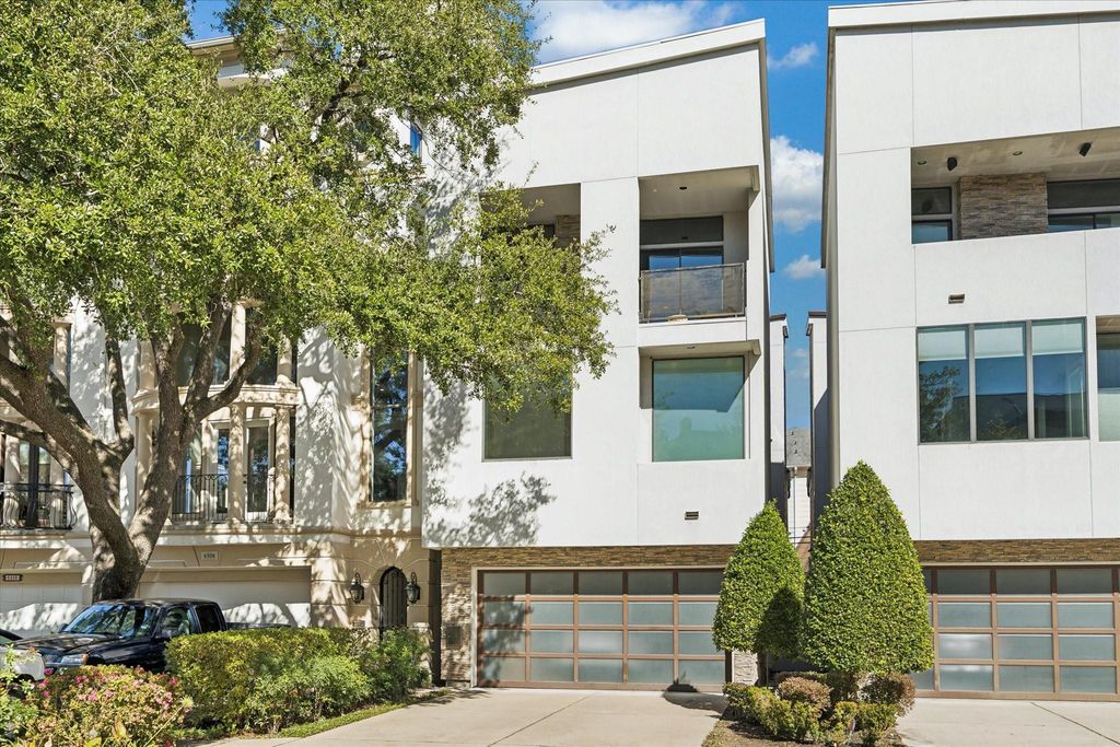 6504 Rodrigo Street B, Houston, TX 77007