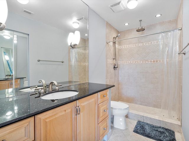 3200 NW 46th Street 203, Oakland Park, FL 33309