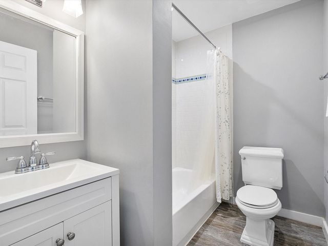 3200 NW 46th Street 203, Oakland Park, FL 33309