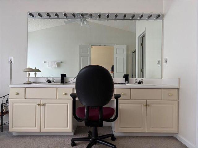 2572 Pembrooke Way, Lawrenceville, GA 30044