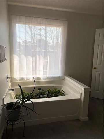 2572 Pembrooke Way, Lawrenceville, GA 30044