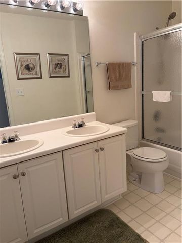 2572 Pembrooke Way, Lawrenceville, GA 30044