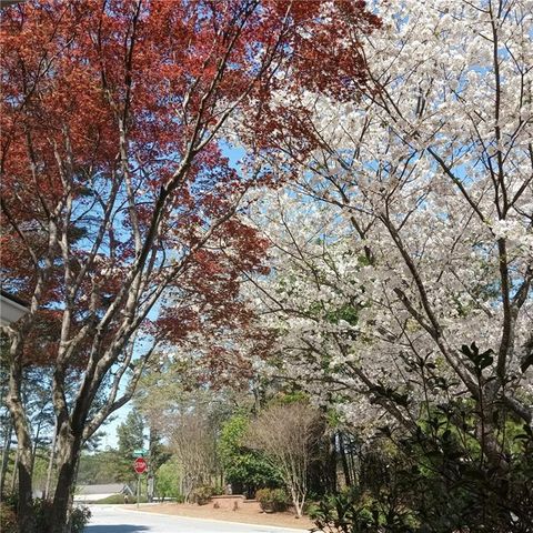 2572 Pembrooke Way, Lawrenceville, GA 30044