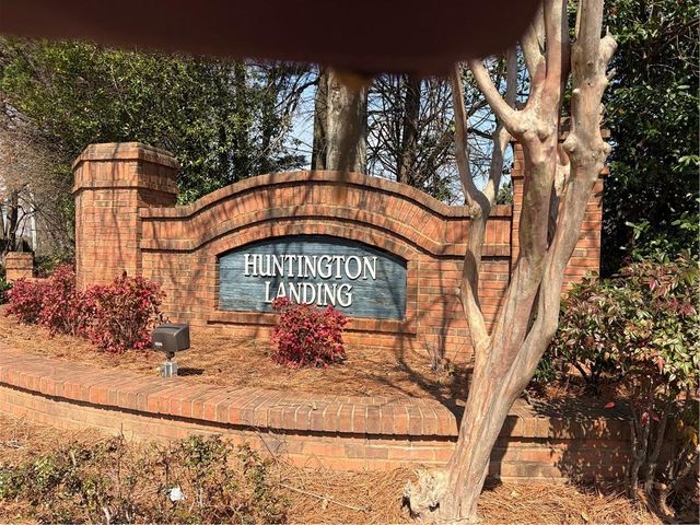 2572 Pembrooke Way, Lawrenceville, GA 30044