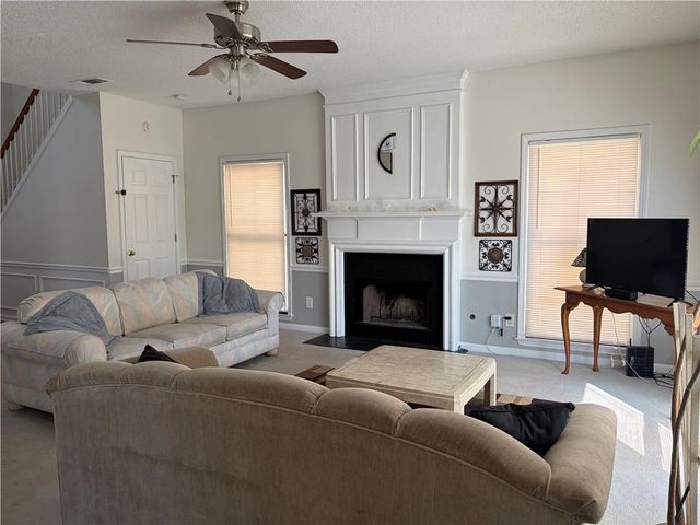 2572 Pembrooke Way, Lawrenceville, GA 30044