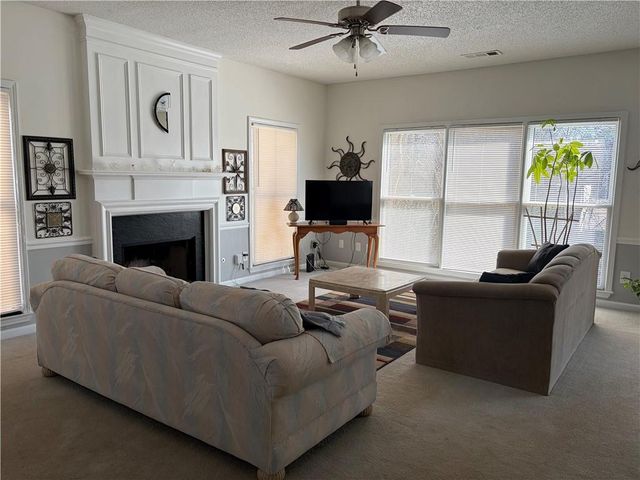 2572 Pembrooke Way, Lawrenceville, GA 30044