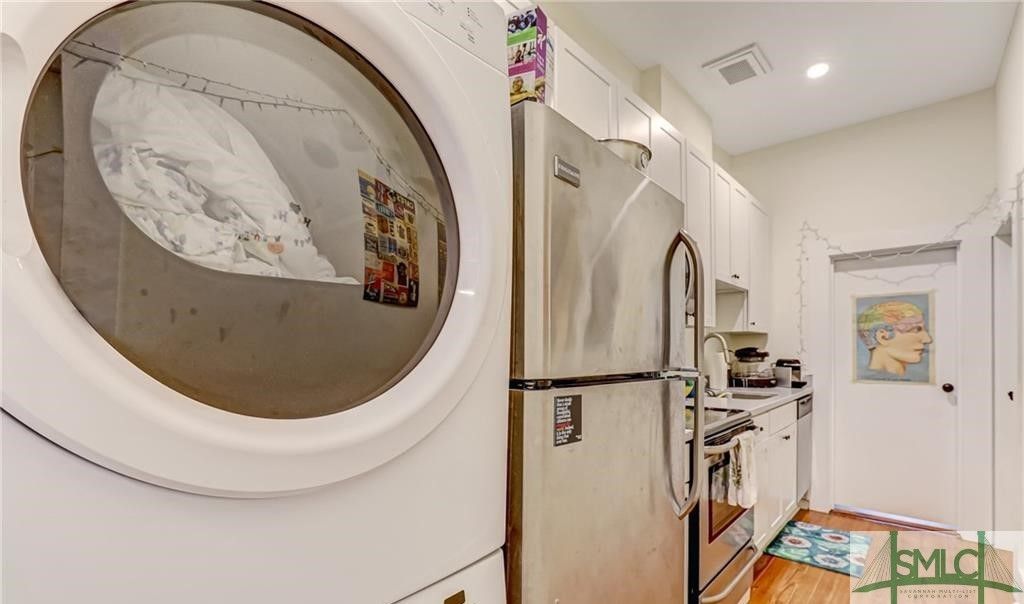 Image 12 of property listing at 1313 Whitaker Street, Savannah, GA 31401