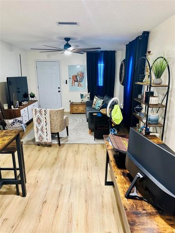 1802 W HOUSE STREET, Plant City, FL 33563