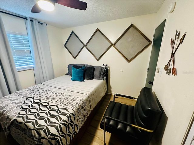 1802 W HOUSE STREET, Plant City, FL 33563