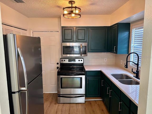 1802 W HOUSE STREET, Plant City, FL 33563