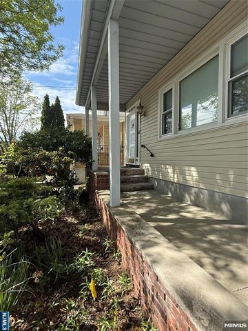 281 Main Street, East Rutherford, NJ 07073