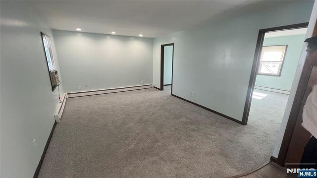 281 Main Street, East Rutherford, NJ 07073