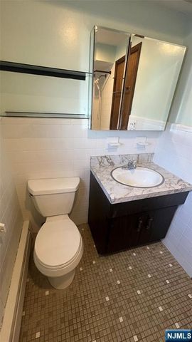 281 Main Street, East Rutherford, NJ 07073