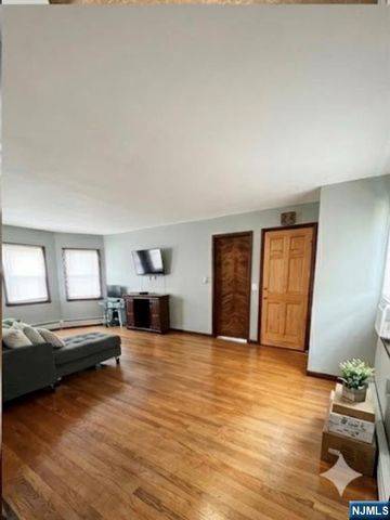 281 Main Street, East Rutherford, NJ 07073