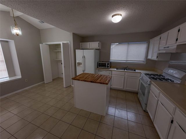 6201 Avery Island Ave, Austin, TX 78727