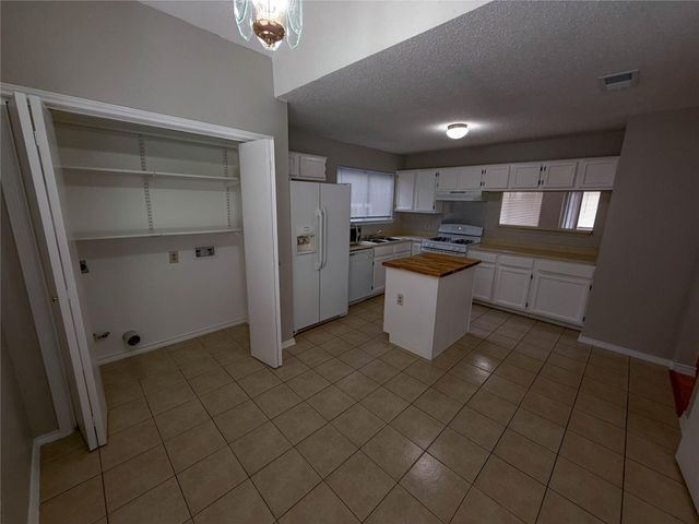 6201 Avery Island Ave, Austin, TX 78727