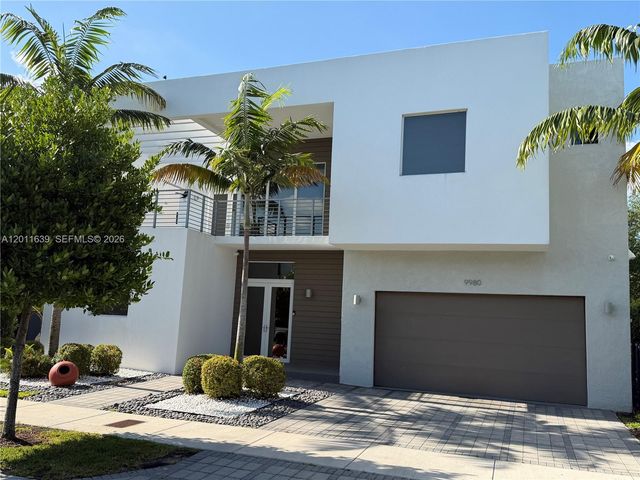 9980 NW 74th Ter, Doral, FL 33178