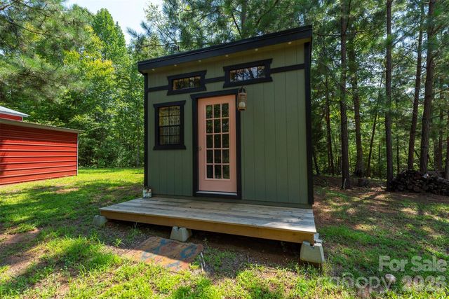 4895 Hudlow Road, Union Mills, NC 28167