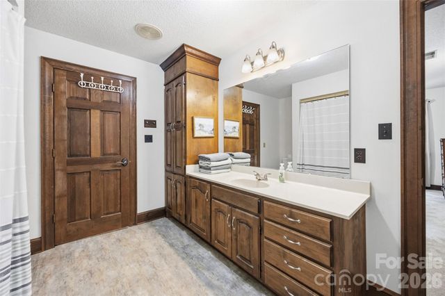 2840 Sparrow Springs Road, Gastonia, NC 28052