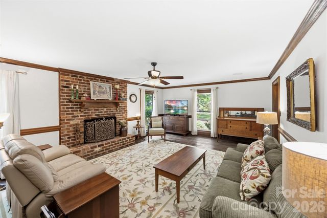 2840 Sparrow Springs Road, Gastonia, NC 28052