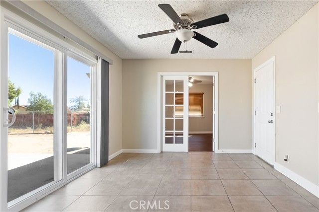 18742 Vine Street, Hesperia, CA 92345