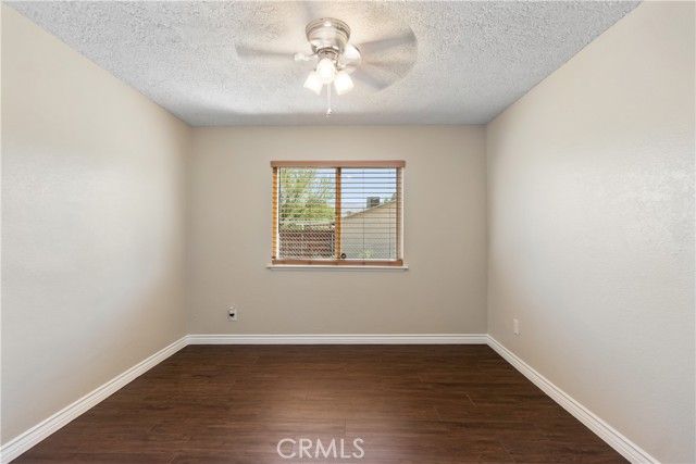 18742 Vine Street, Hesperia, CA 92345