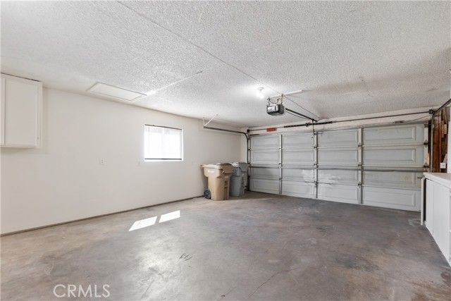 18742 Vine Street, Hesperia, CA 92345